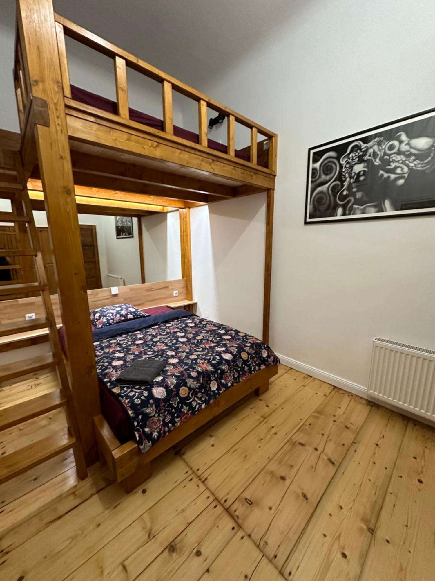 Cozy New Loft Apartment براغ المظهر الخارجي الصورة